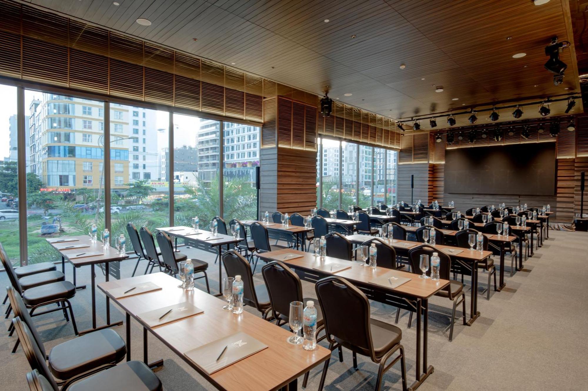 M Hotel Danang Екстериор снимка The Auditorium